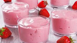 A melhor sobremesa de iogurte de morango