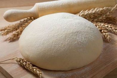 Simples receita de massa de pão